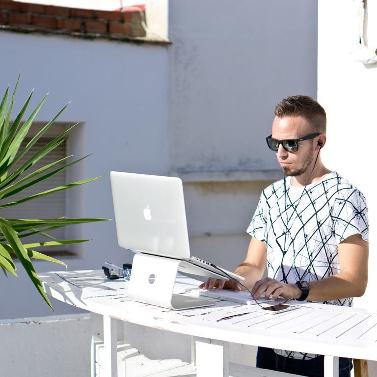 La Cocotera Boutique Hostel & Coworking Тарифа Экстерьер фото